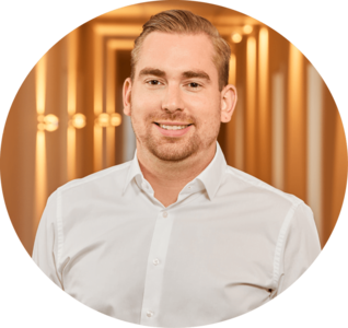 bAV Berater Maximilian Schmitt bAV Consultant Maximilian Schmitt