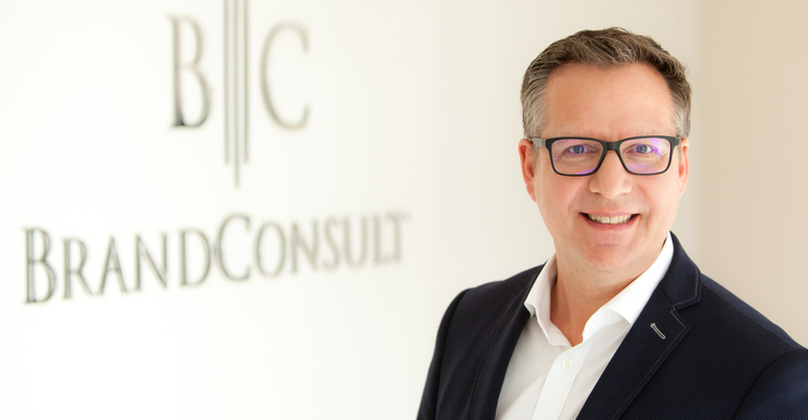 Portrait von Andreas Brand - Experte für bAV-Beratung und Geschäftsführer von BRANDCONSULT
